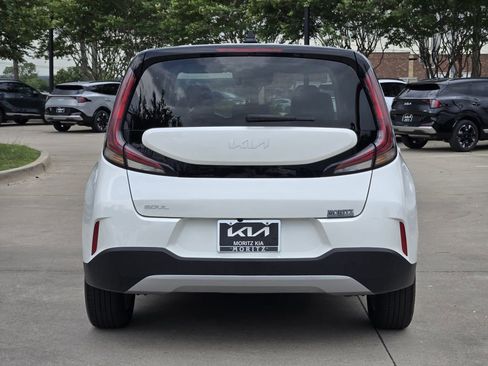 Certified 2025 Kia Soul S FWD image 13
