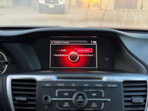 Used 2016 Honda Accord LX image 3
