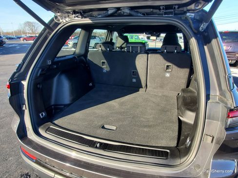 Used 2022 Jeep Grand Cherokee Altitude image 13