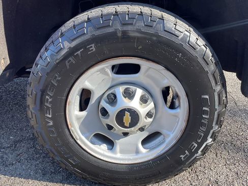 Used 2015 Chevrolet Silverado 2500 W/T w/ Snow Plow Prep Package image 18