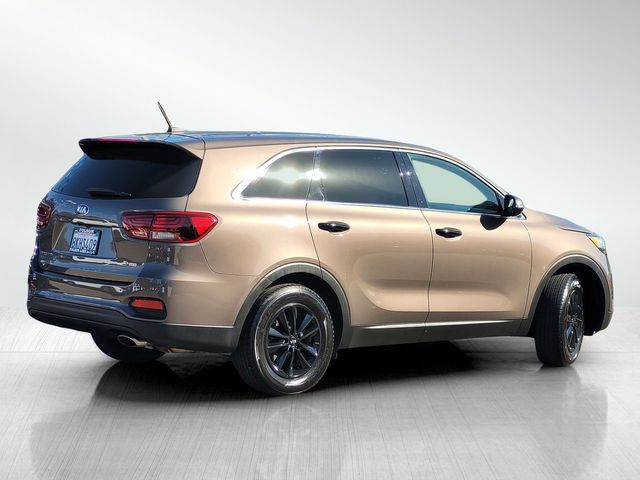 Used 2019 Kia Sorento FWD image 4