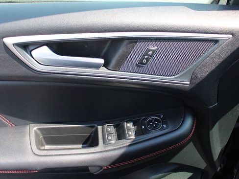 Used 2024 Ford Edge ST-Line image 10