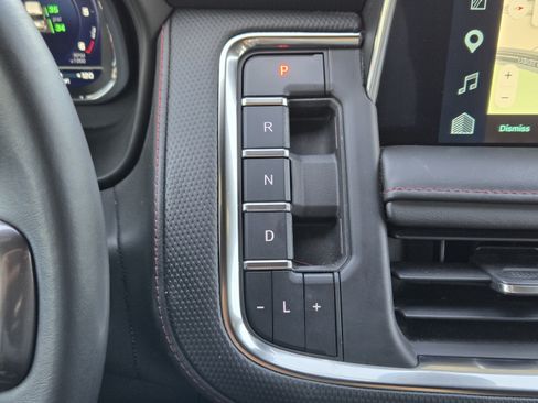 Used 2022 Chevrolet Tahoe RST w/ Luxury Package RWD image 17