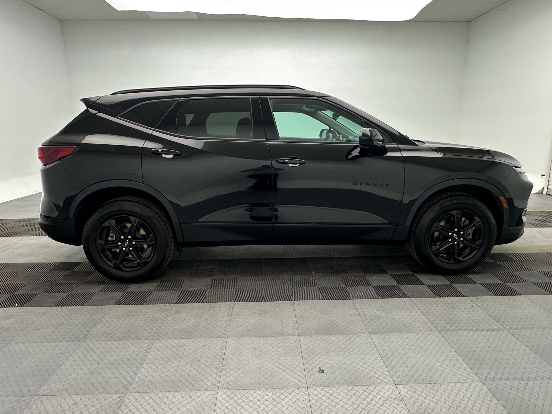 Certified 2023 Chevrolet Blazer LT w/ Convenience Package AWD/4WD image 8