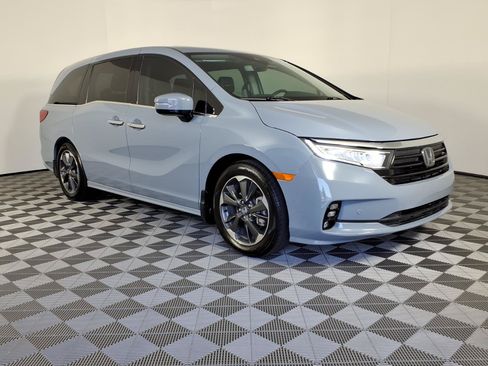 Used 2023 Honda Odyssey Elite image 6