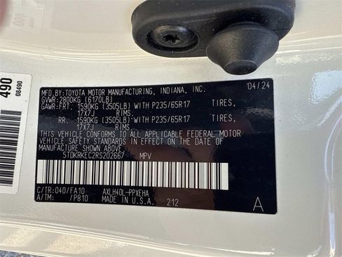 Certified 2024 Toyota Sienna LE image 14