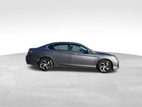 Used 2016 Honda Accord LX image 6