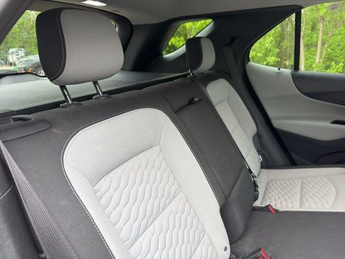 Used 2020 Chevrolet Equinox LT FWD image 18