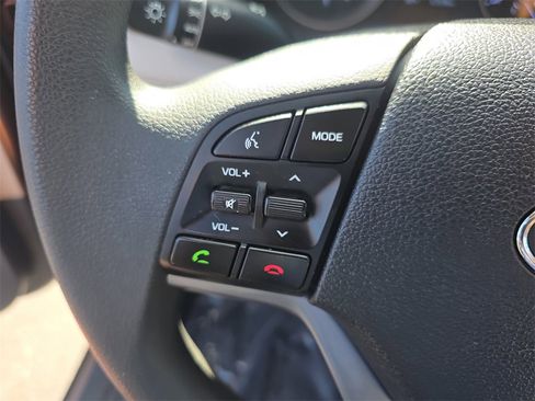 Used 2016 Hyundai Tucson SE image 25