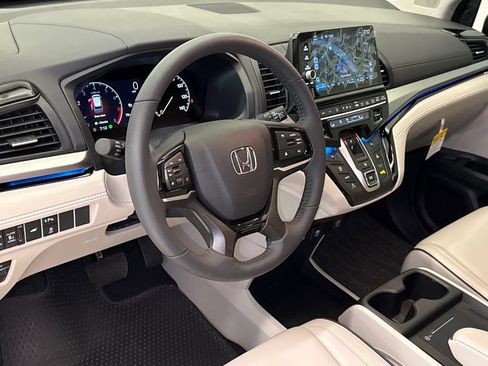 Certified 2026 Honda Odyssey Touring image 20