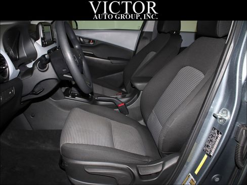 Used 2020 Hyundai Kona SE image 16
