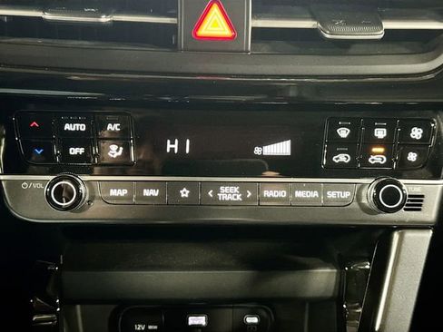 Used 2024 Kia Seltos X-Line AWD/4WD image 16