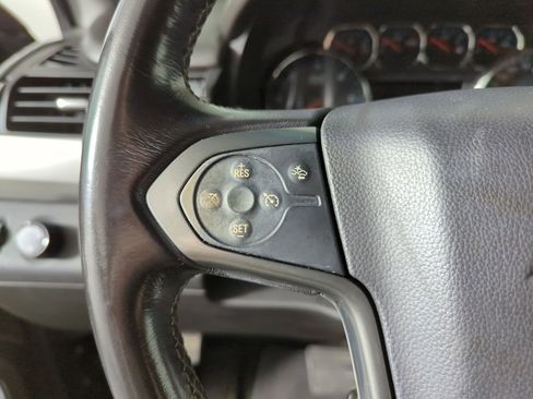 Used 2018 Chevrolet Tahoe LT w/ RST Edition image 27