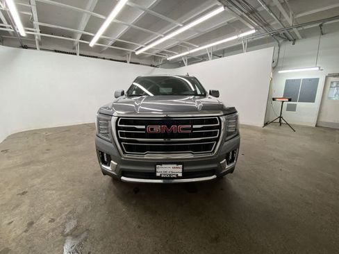 Used 2021 GMC Yukon XL SLT w/ SLT Luxury Plus Package image 9