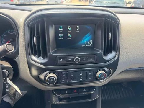 Used 2018 Chevrolet Colorado W/T RWD image 19