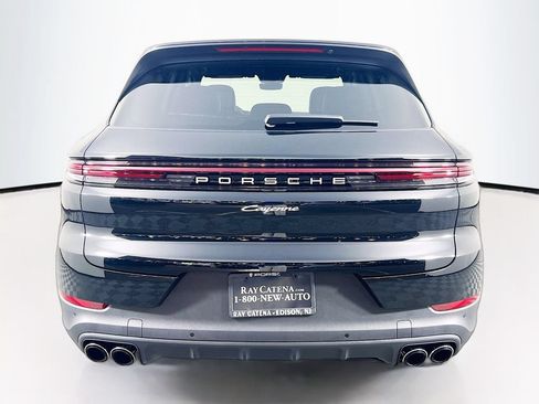 New 2026 Porsche Cayenne AWD/4WD image 10