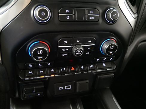 Used 2019 Chevrolet Silverado 1500 LTZ w/ LTZ Plus Package AWD/4WD image 23