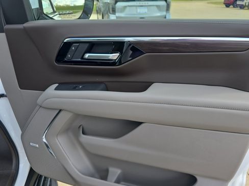 New 2026 Chevrolet Tahoe LT image 17