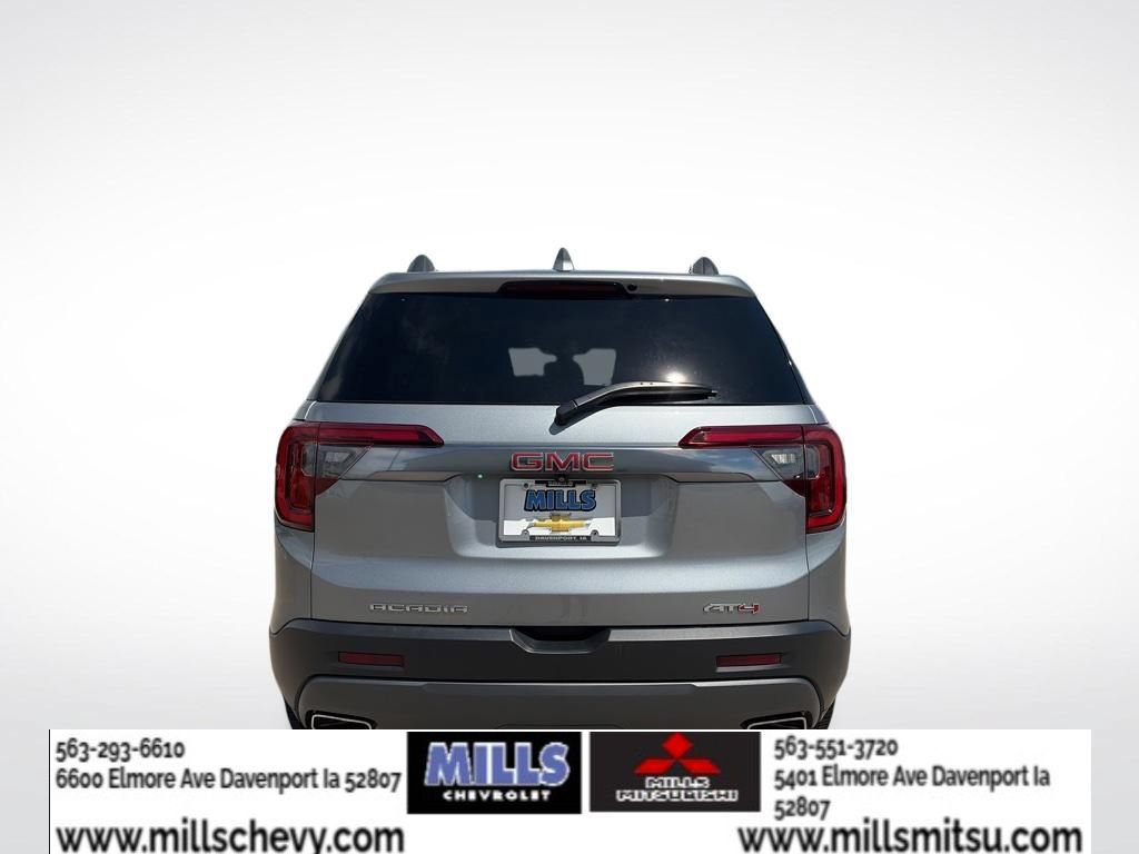 Used 2023 GMC Acadia AT4 w/ Technology Package AWD/4WD image 4