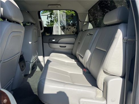 Used 2013 GMC Sierra 2500 SLT w/ SLT Convenience Package AWD/4WD image 12