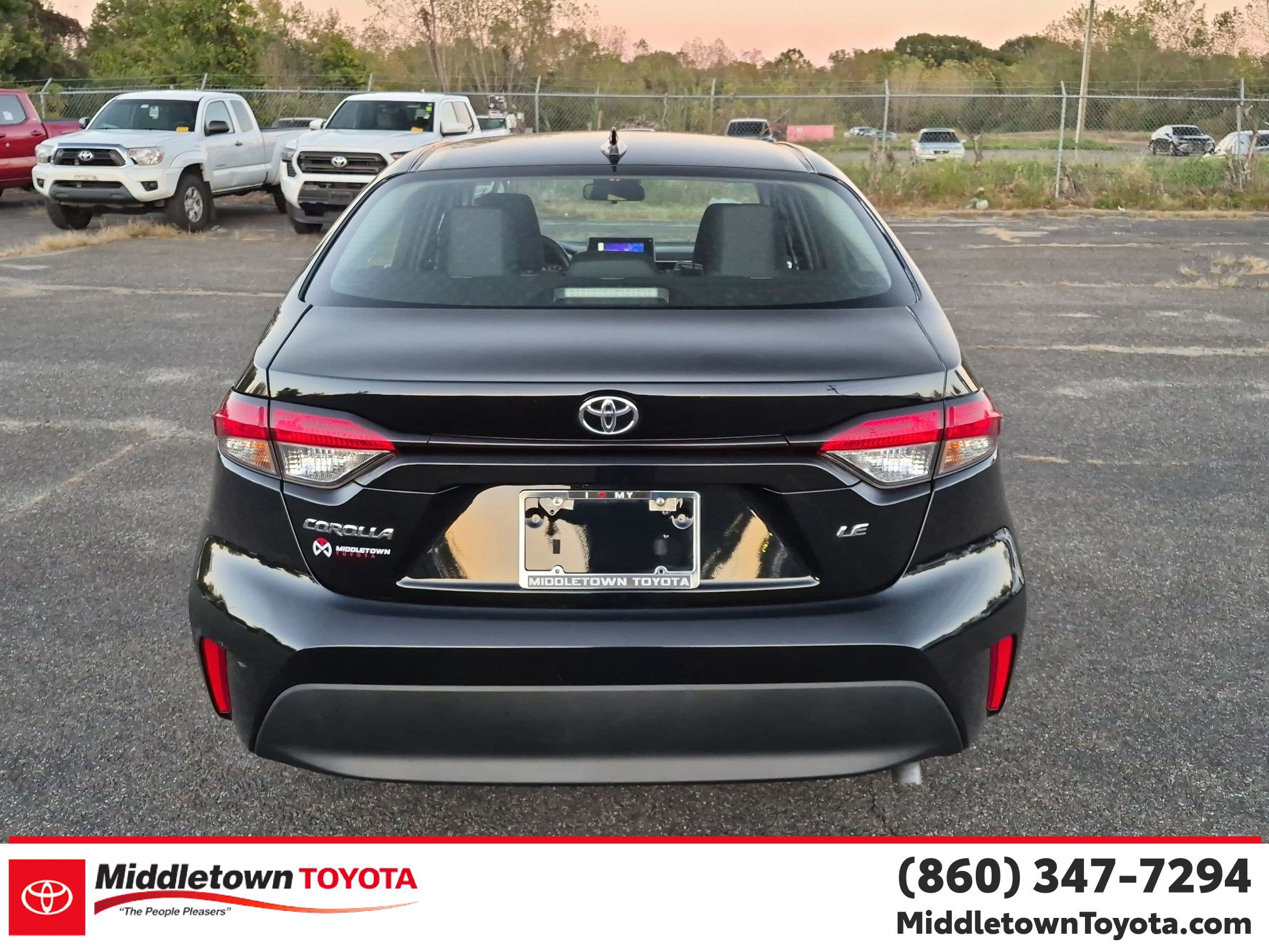Certified 2025 Toyota Corolla LE FWD image 4