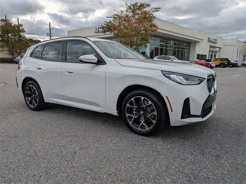 New 2026 BMW X3 xDrive30 w/ Premium Package image 2
