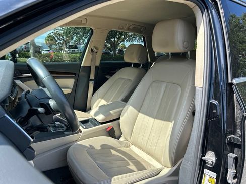 Used 2019 Audi Q5 Premium AWD/4WD image 21