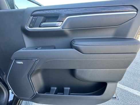 New 2026 GMC Sierra 1500 SLT image 29