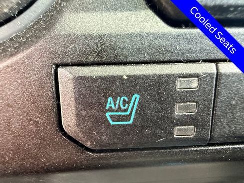 Used 2017 Ford F150 Raptor w/ Equipment Group 802A Luxury image 5