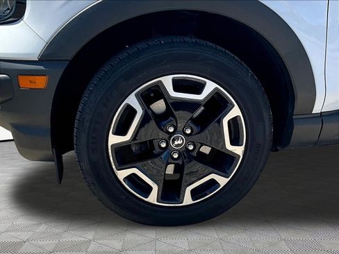 Used 2022 Ford Bronco Sport Outer Banks w/ Tech Package AWD/4WD image 34