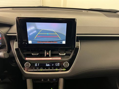 Used 2024 Toyota Corolla Cross XSE image 30