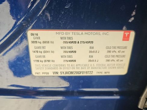 Used 2016 Tesla Model X 90D image 28