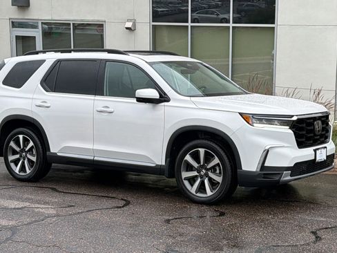 Certified 2023 Honda Pilot Elite image 1