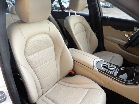 Used 2018 Mercedes-Benz C 300 4MATIC Sedan image 21