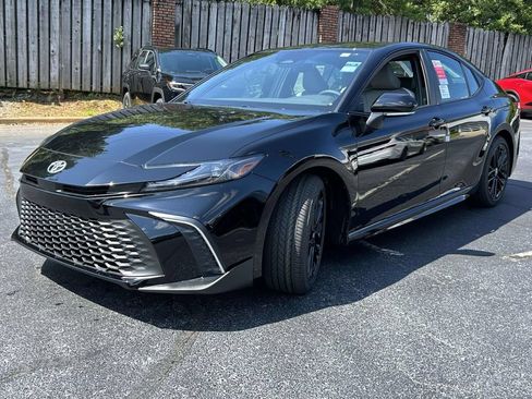 New 2026 Toyota Camry SE FWD image 7