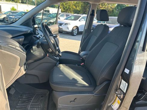 Used 2020 Ford Transit Connect XLT image 12