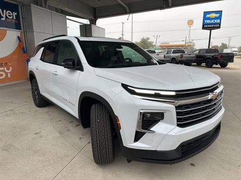 New 2026 Chevrolet Traverse LT w/ Sun and Wheel Package image 4