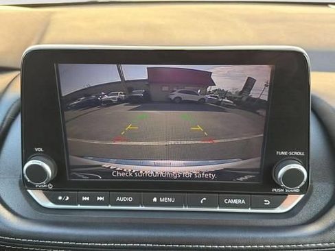 Used 2023 Nissan Rogue SV w/ SV Premium Package AWD/4WD image 19
