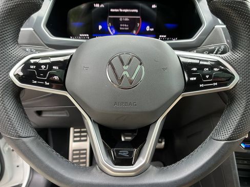Used 2024 Volkswagen Tiguan SE R-Line AWD/4WD image 14