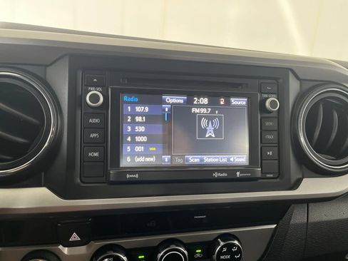 Used 2016 Toyota Tacoma SR5 AWD/4WD image 68