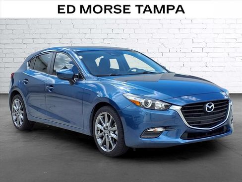 Used 2018 MAZDA MAZDA3 Touring FWD image 5