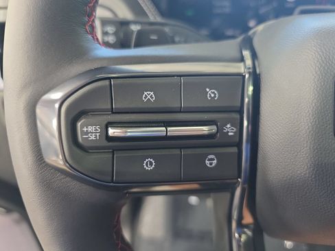 New 2026 GMC Yukon XL AT4 Ultimate AWD/4WD image 19