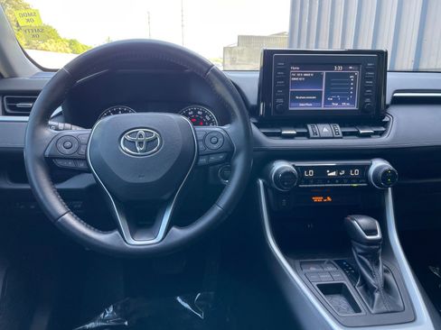 Used 2019 Toyota RAV4 XLE Premium w/ Carpet Mat Package FWD image 12