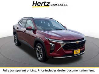 Used 2025 Chevrolet Trax LT FWD video 1