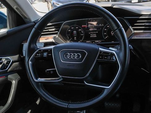 Used 2019 Audi e-tron Prestige w/ Prestige Package AWD/4WD image 22