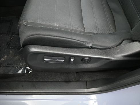 Used 2021 Honda CR-V EX image 16