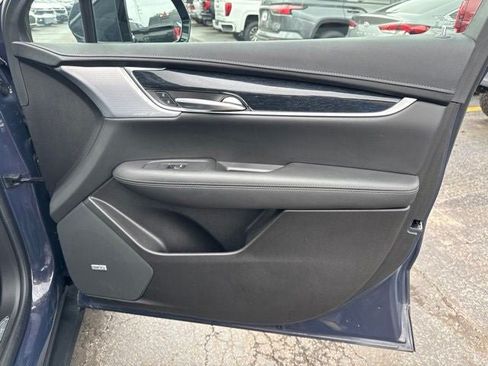 Used 2025 Cadillac XT5 Premium Luxury AWD/4WD image 27