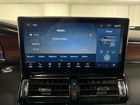 Used 2023 Lincoln Navigator Reserve image 13