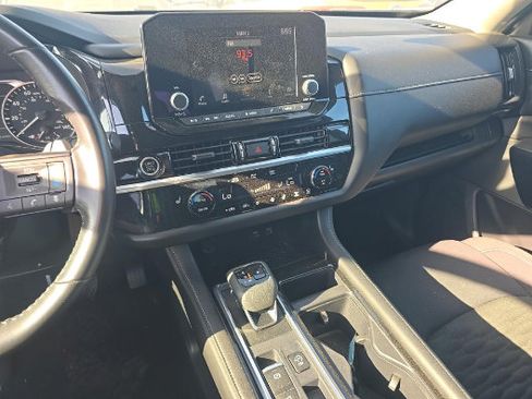 Used 2024 Nissan Pathfinder SV w/ Black Appearance Package FWD image 10