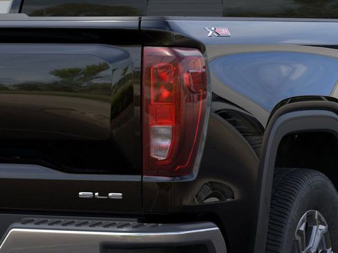 New 2026 GMC Sierra 1500 SLE AWD/4WD image 11